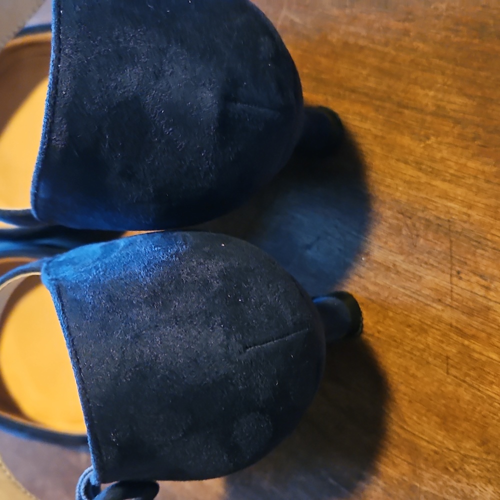 Elegant Blue Suede Women's Heels - Picture 7 of 7